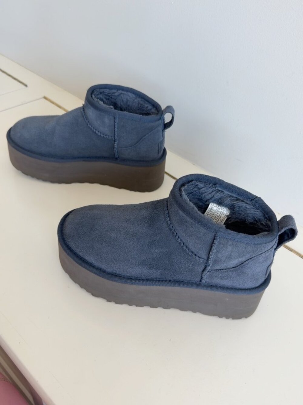 UGG Classic Ultra Mini Platform Boots Big Sky Blue Suede Size 6 - Picture 2 of 9